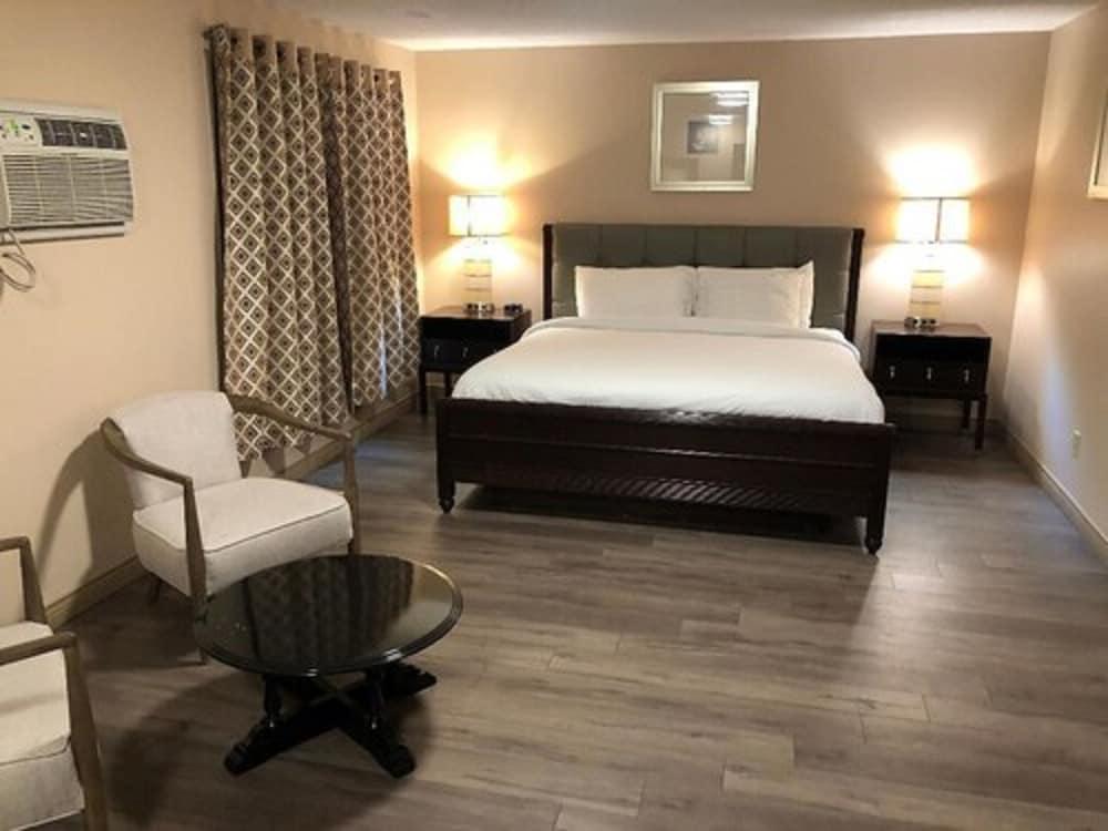 Days Inn By Wyndham Fredericton Eksteriør billede